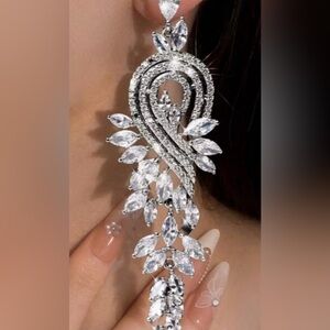 Sparkling Intricate Drop Statement Earrings - Silver Tone